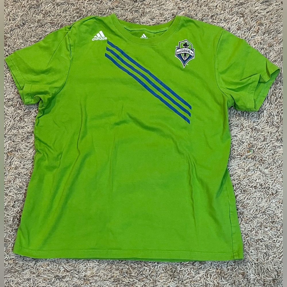 Adidas Seattle Sounders FC t-shirt size medium